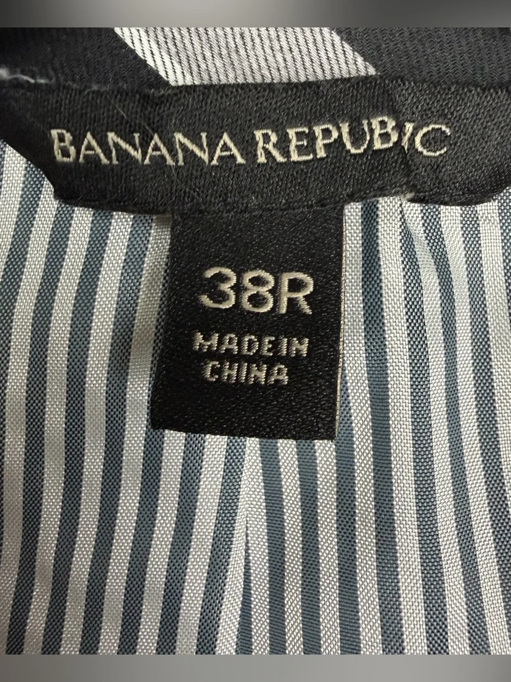 Banana Republic 38R Wool Windowpane Blazer Gray Standard Fit